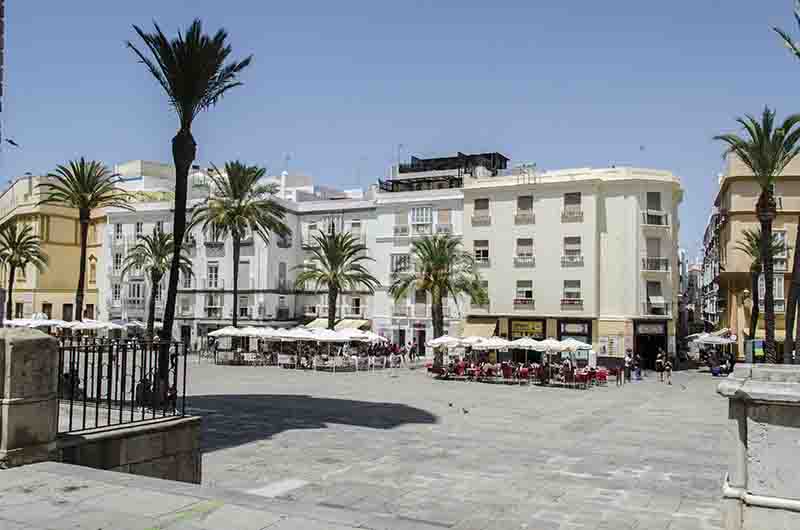 Cádiz 10 - plaza de la Catedral.jpg
